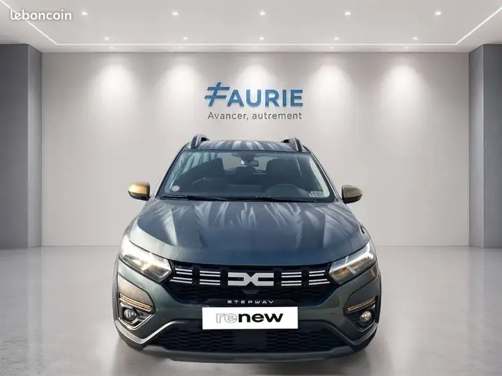Dacia Sandero 2024 photo 2