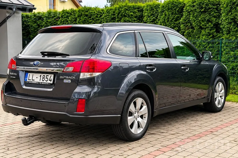 Subaru Legacy 2010 photo 4