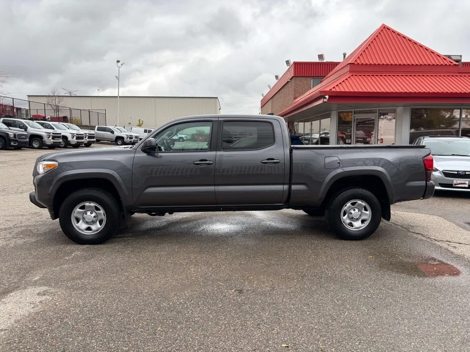 Toyota Tacoma 2021 photo 3