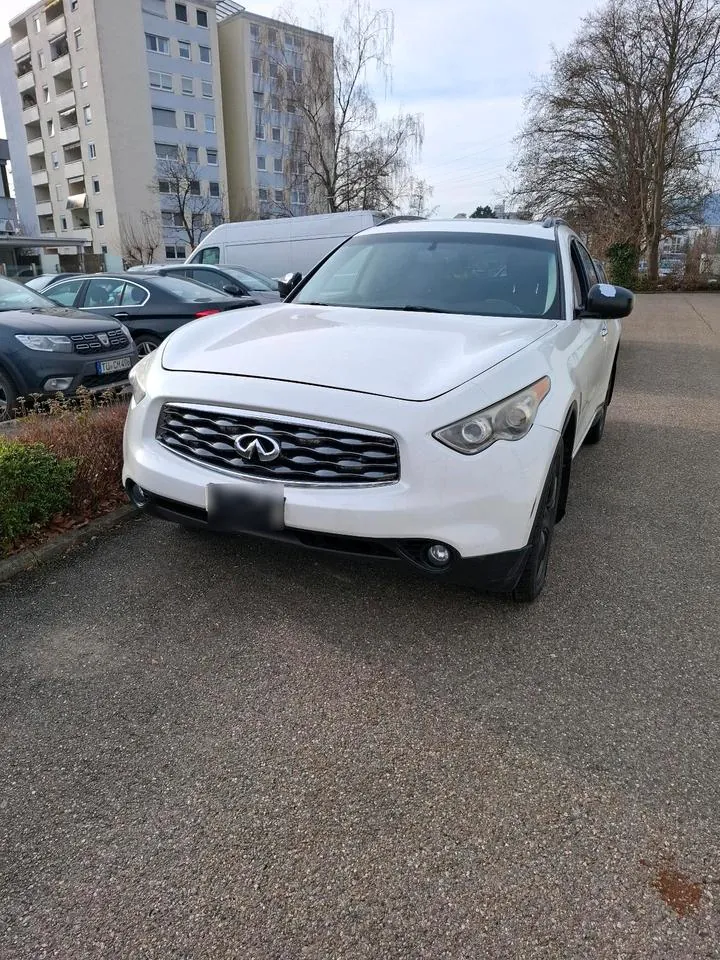 Infiniti Fx35