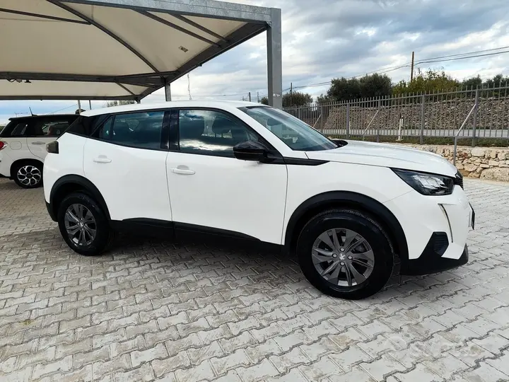 Peugeot 2008 2022 photo 4