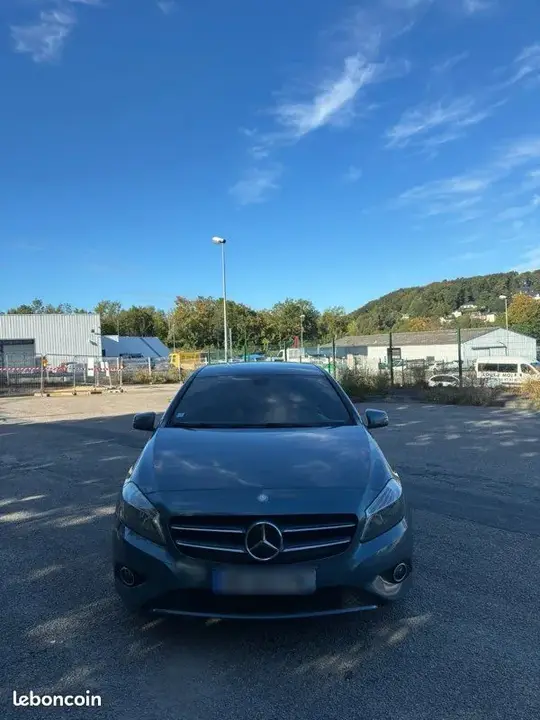 Mercedes-Benz A-Class 2014 photo 3