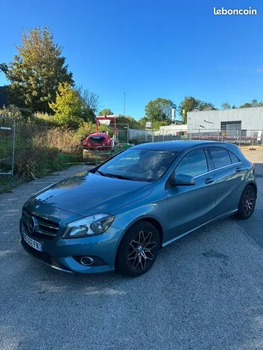 Mercedes-Benz A-Class 2014 photo 4