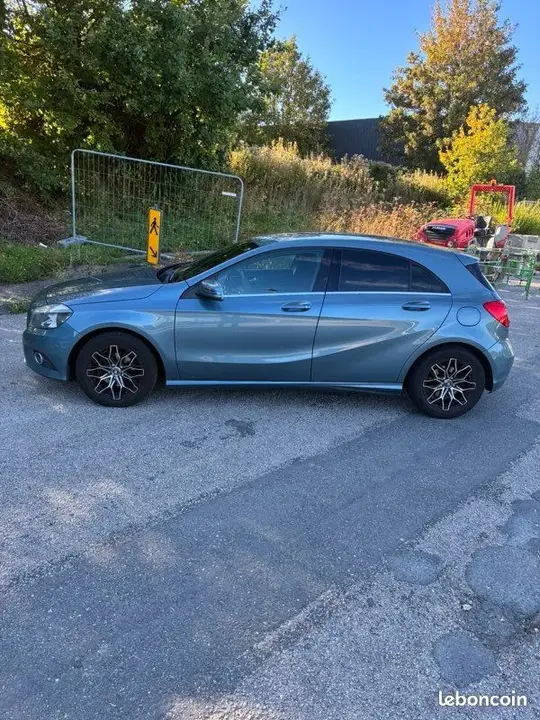 Mercedes-Benz A-Class 2014 photo 5