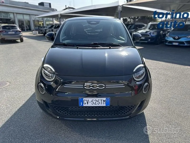 Fiat 500 2024 photo 2