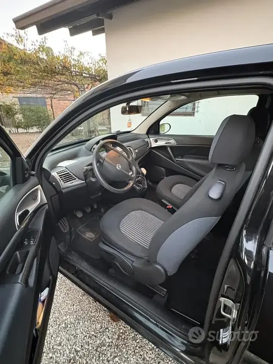 Lancia Ypsilon 2008 photo 4