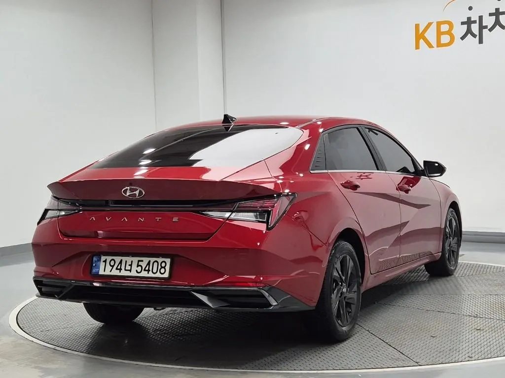 Hyundai Avante 2021 photo 3