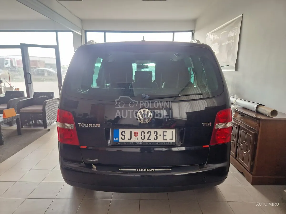 Volkswagen Touran 2004 photo 5