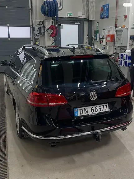 Volkswagen Passat 2011 photo 3