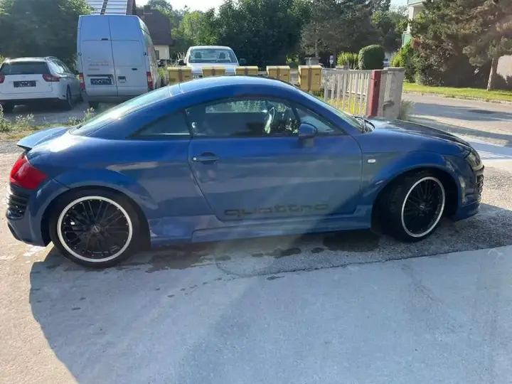 Audi Tt 1999 photo 2