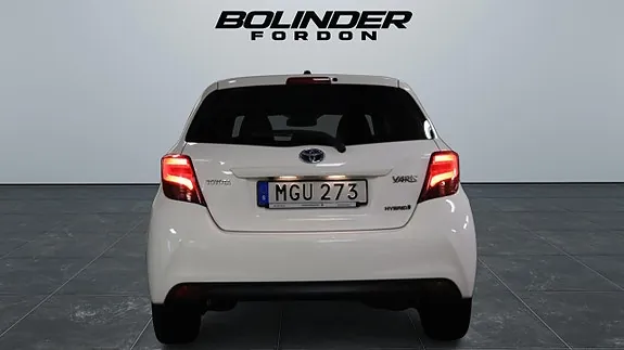 Toyota Yaris 2017 photo 5