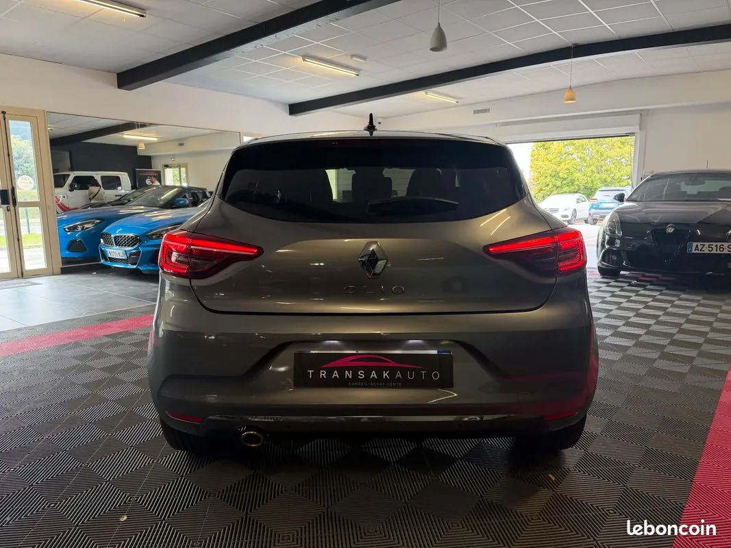Renault Clio 2023 photo 4