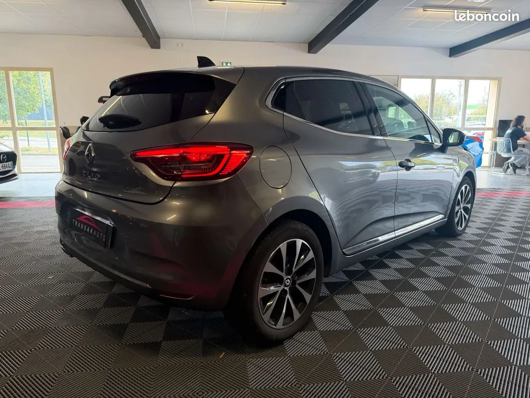 Renault Clio 2023 photo 5