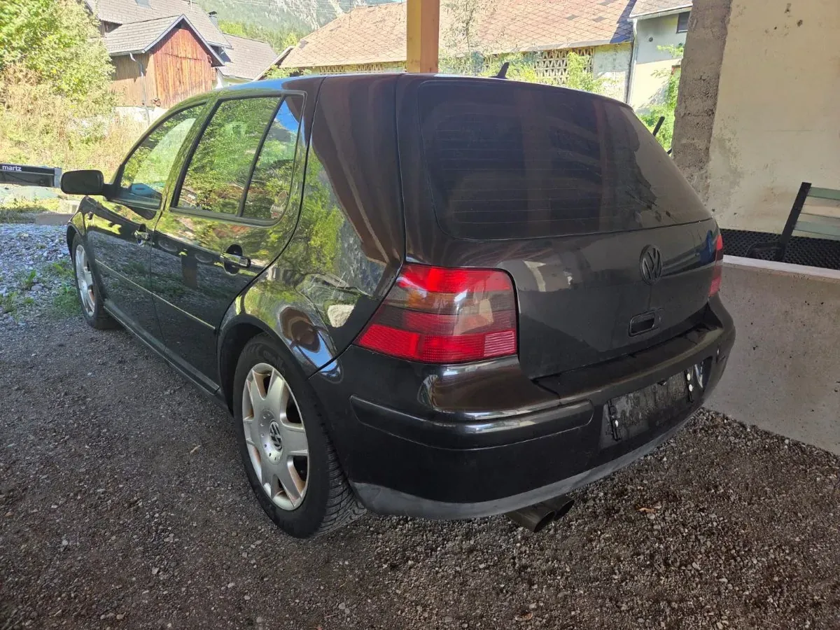 Volkswagen Golf 2001 photo 2