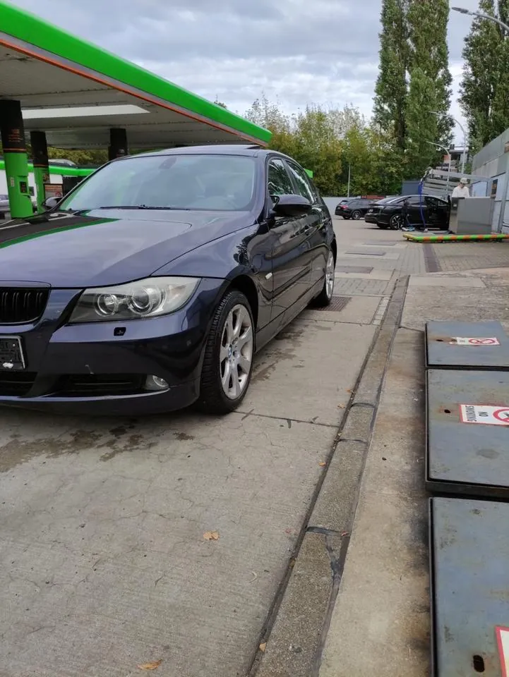 BMW 320I