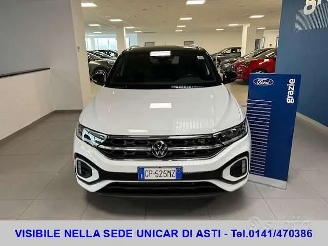 Volkswagen T-Roc 2023 photo 2