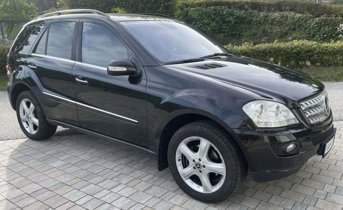 Mercedes-Benz M-Class 2007 photo 2
