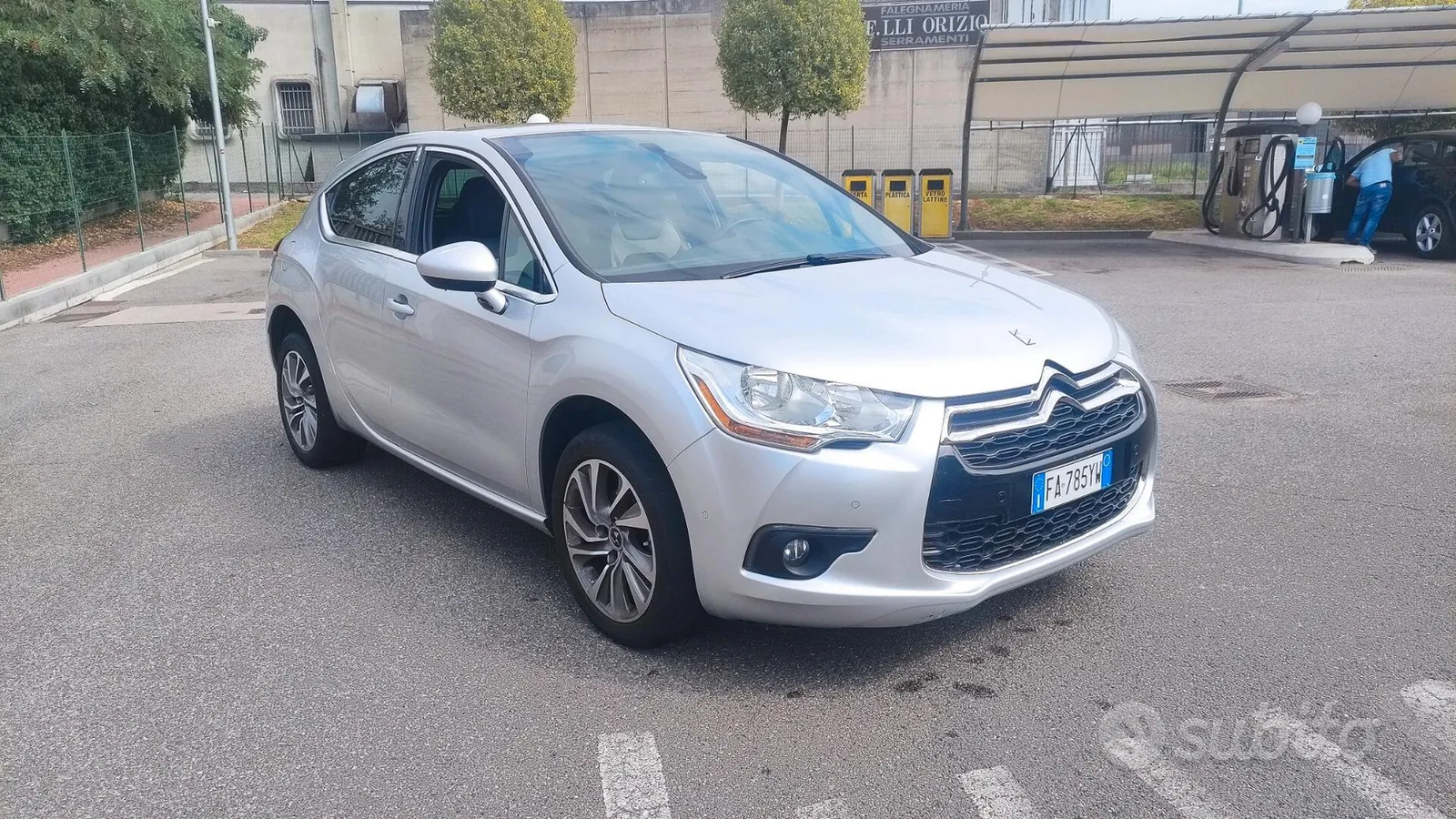 DS Automobiles Ds 4 2015 photo 3