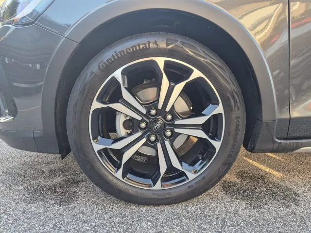 Ford Focus 2023 photo 4