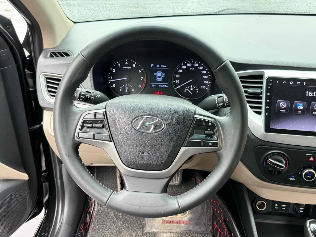 Hyundai Accent 2020 photo 4