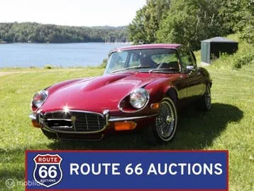 Jaguar E-Type 1972 photo 3