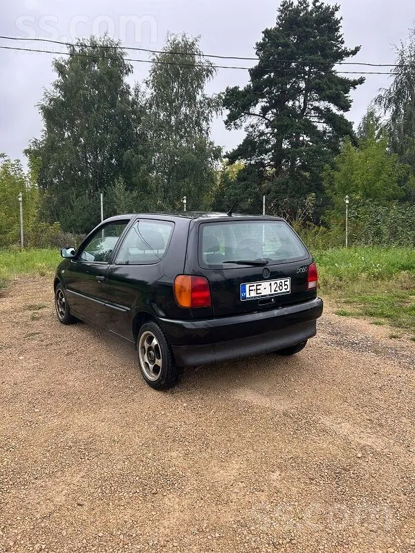 Volkswagen Polo 1997 photo 4