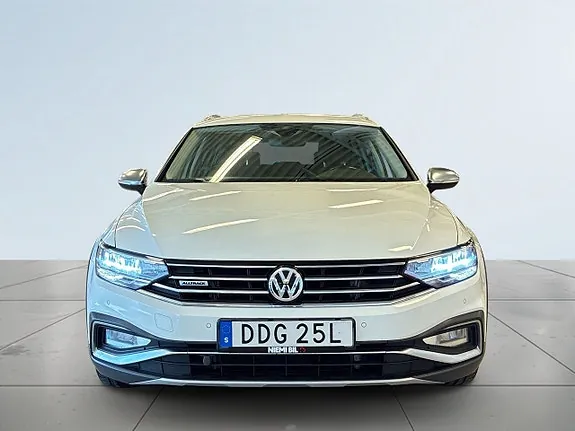 Volkswagen Passat Alltrack 2020 photo 2