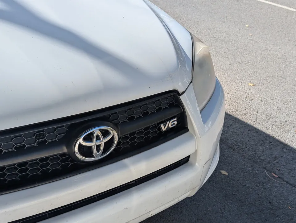 Toyota Rav4 2012 photo 2