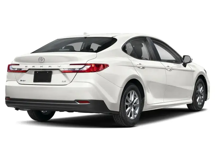 Toyota Camry 2025 photo 2