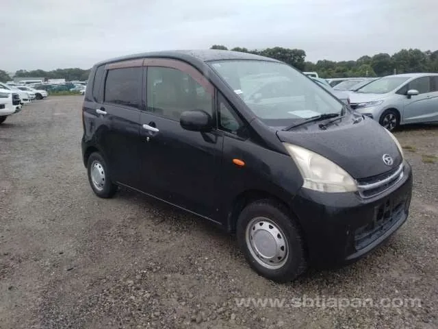 Daihatsu Move L