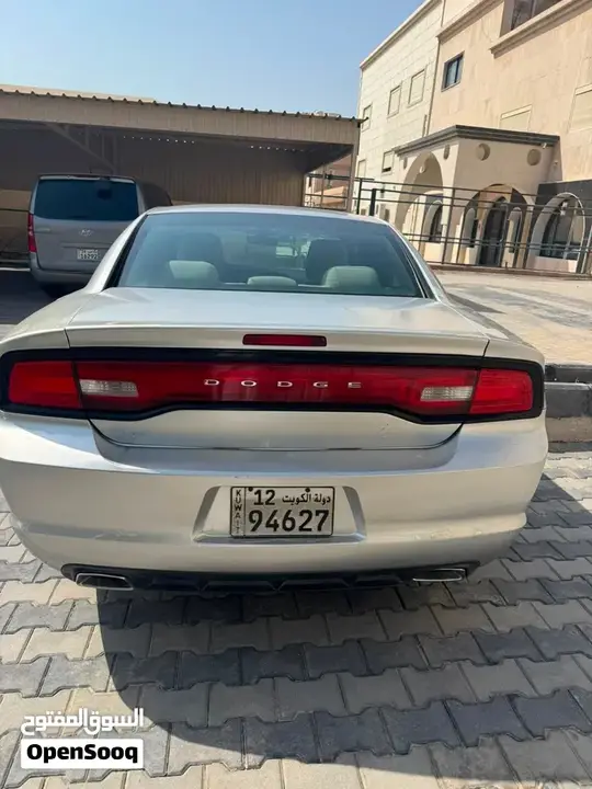 Dodge Charger 2011 photo 4