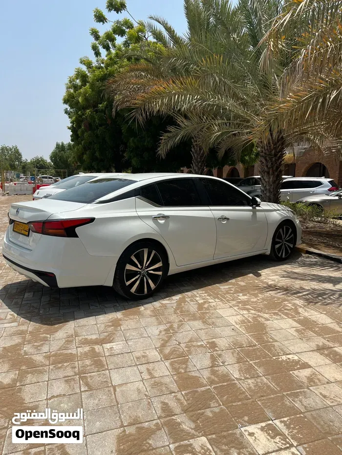 Nissan Altima