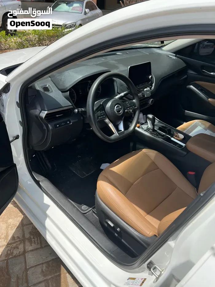 Nissan Altima 2019 photo 2