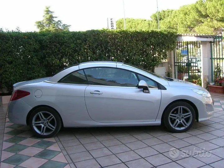 Peugeot 308 2010 photo 4