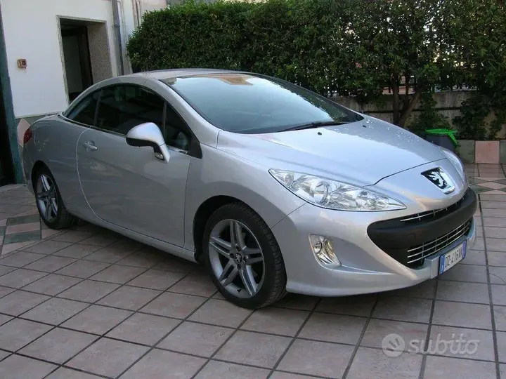 Peugeot 308 2010 photo 3