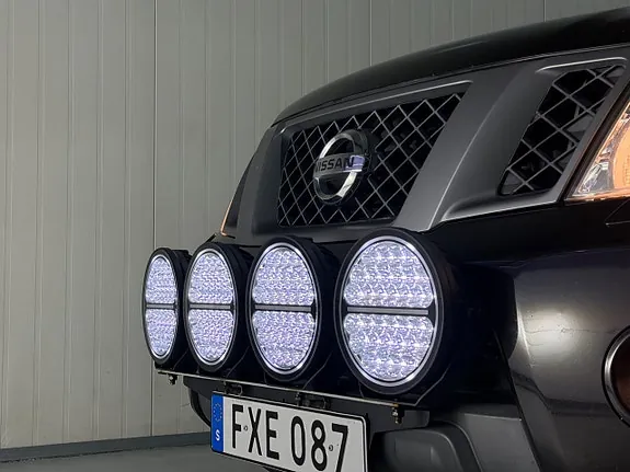 Nissan Navara 2015 photo 2