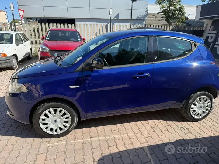 Lancia Ypsilon 2014 photo 3