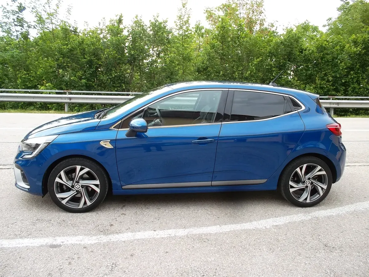 Renault Clio 2022 photo 3