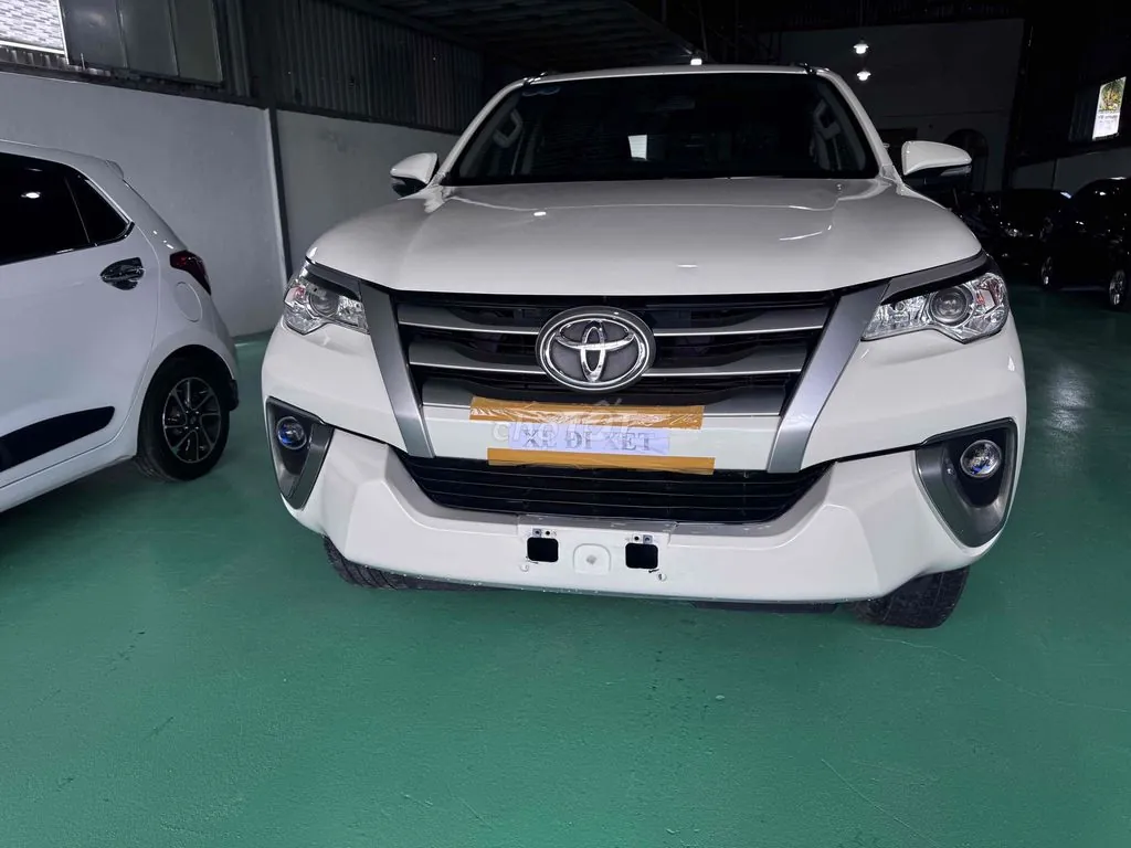 Toyota Fortuner 2017 photo 2