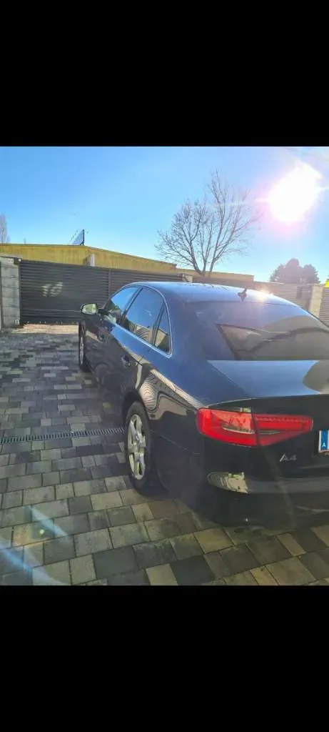 Audi A4 2012 photo 3