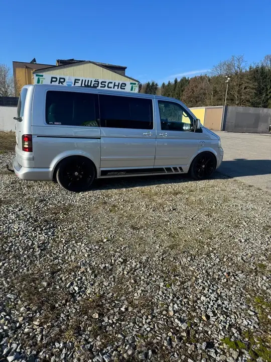 Volkswagen Multivan 2007 photo 2
