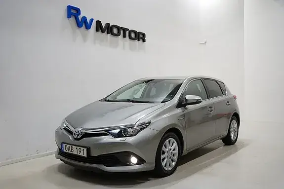 Toyota Auris 2017 photo 2