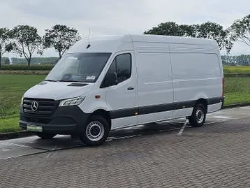 Mercedes-Benz Sprinter 2024 photo 2