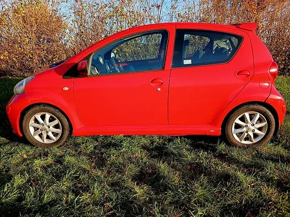 Toyota Aygo 2008 photo 4