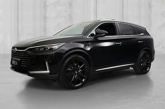 BYD Tang 2023 photo 2