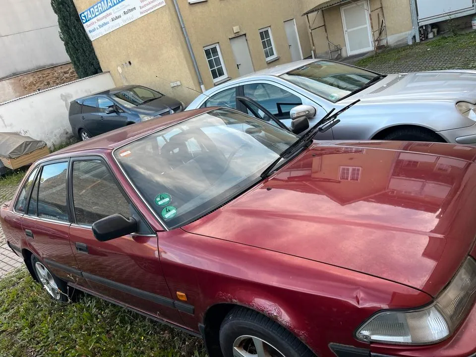 Toyota Carina 2