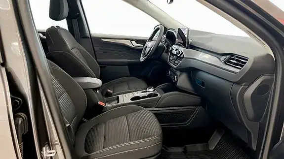 Ford Kuga 2022 photo 3