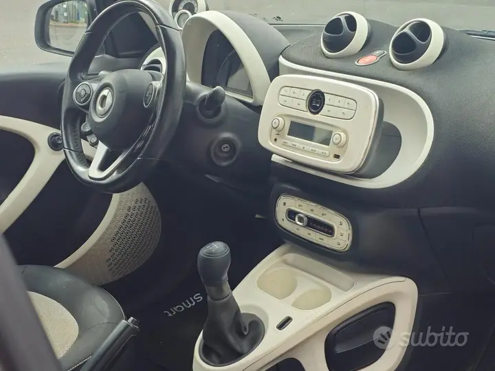 Smart Forfour 2015 photo 4