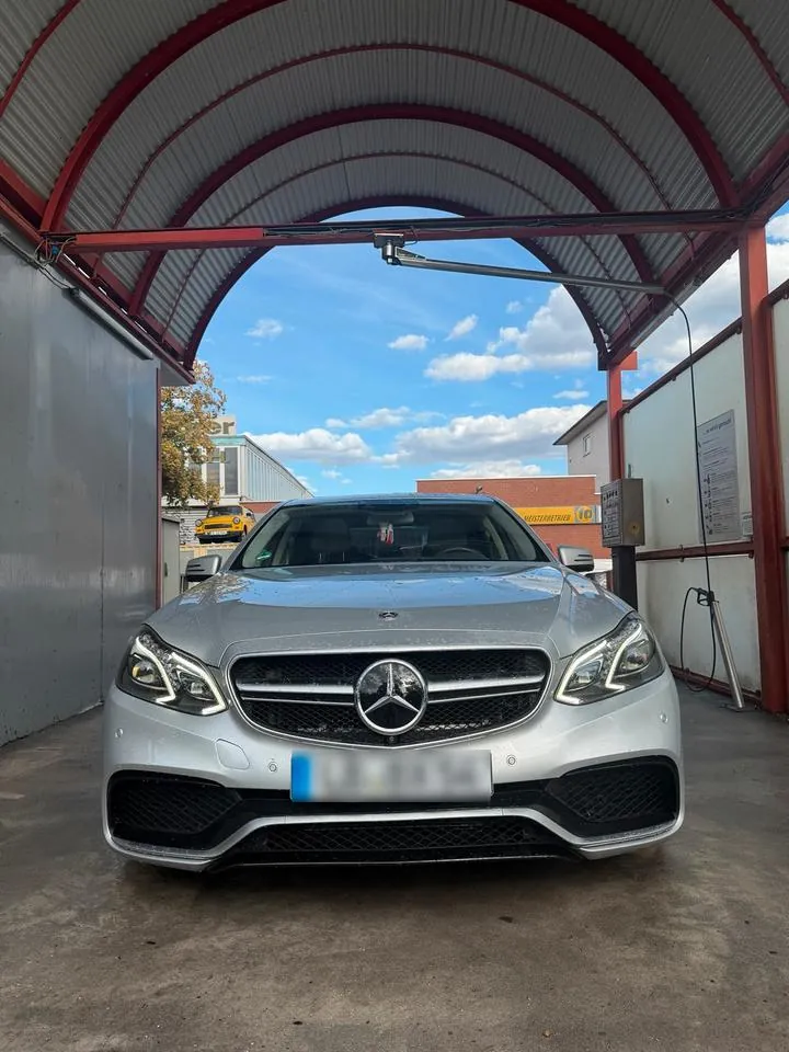 Mercedes-Benz E 500