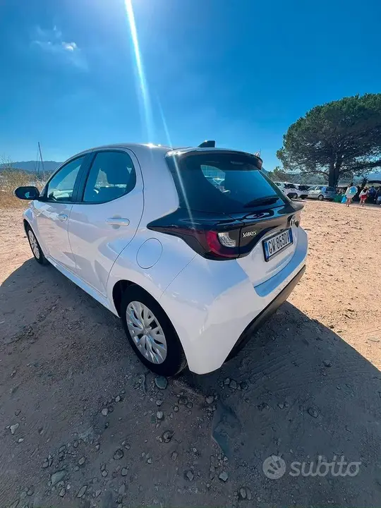 Toyota Yaris 2025 photo 4